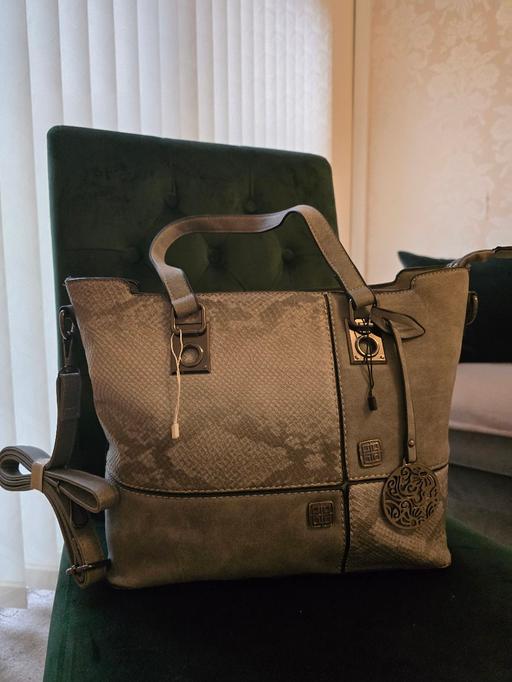 Buy & Sell Birmingham West Midlands - Photos for Ladies Travel Bag BN