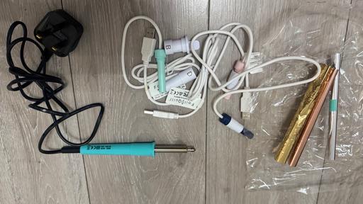 We r memory foil quill and photo fuse pen