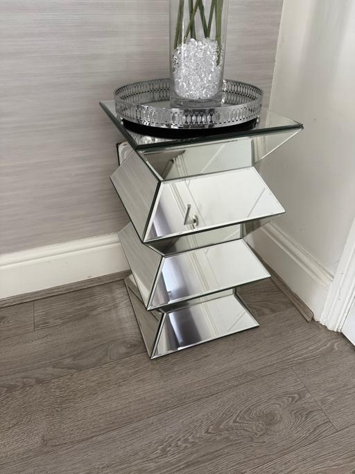 Buy & Sell Kirkby Knowsley - Photos for Side table x2