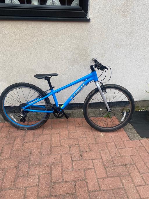 Buy & Sell Thorne Doncaster - Photos for Boys TREK bike