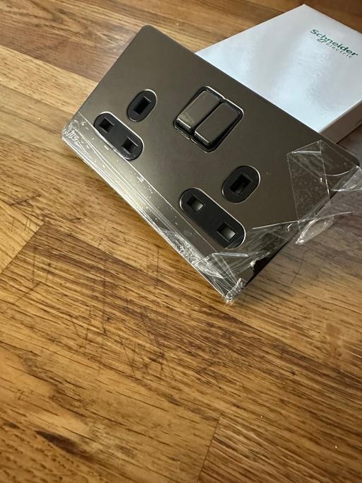 Buy & Sell Sparkhill Birmingham - Photos for Schneider black nickel sockets