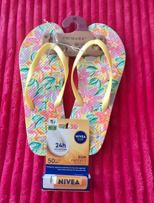 Buy & Sell Newport Newport - Wales - Photos for New Flip Flops Size 5/6 Plus Sun Lip Balm.