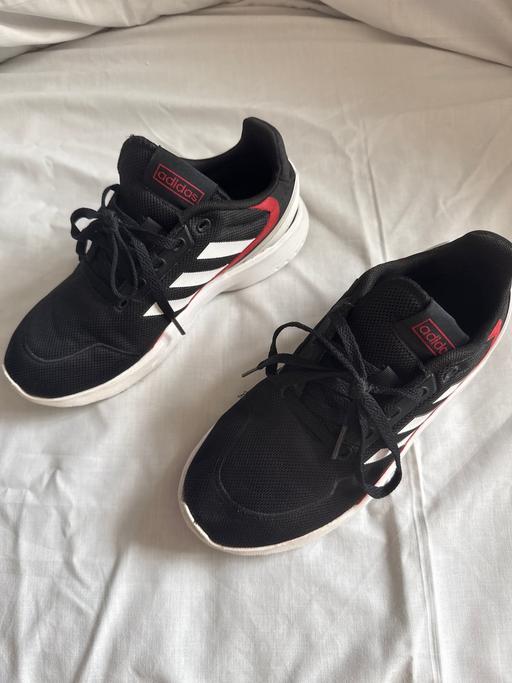 Buy & Sell Bradley Wolverhampton - Photos for Adidas Boys Trainers Size 3.