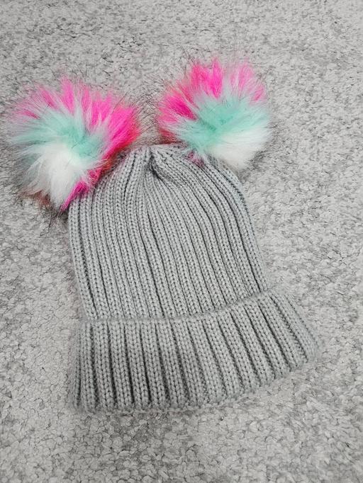 Buy & Sell Weston Point Halton - Photos for One Size pompom hat