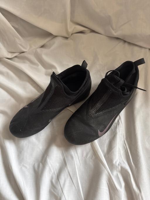 Buy & Sell Bradley Wolverhampton - Photos for Boys Adidas Sock Football Boots Size 4