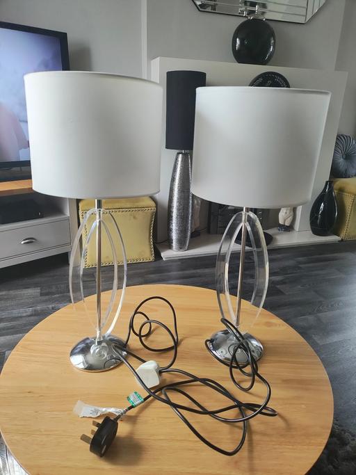 Buy & Sell Scholes Rotherham - Photos for A pair of table lamps