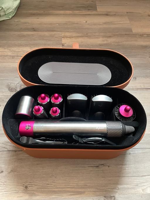 Buy & Sell Milton Regis Swale - Photos for Dyson Air Wrap