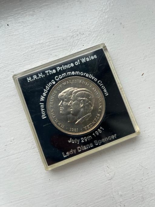 Buy & Sell Davenport Park Stockport - Photos for Lady Diana coin