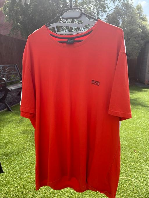 Buy & Sell Bold Heath Saint Helens - Photos for Hugo boss t shirts x 4