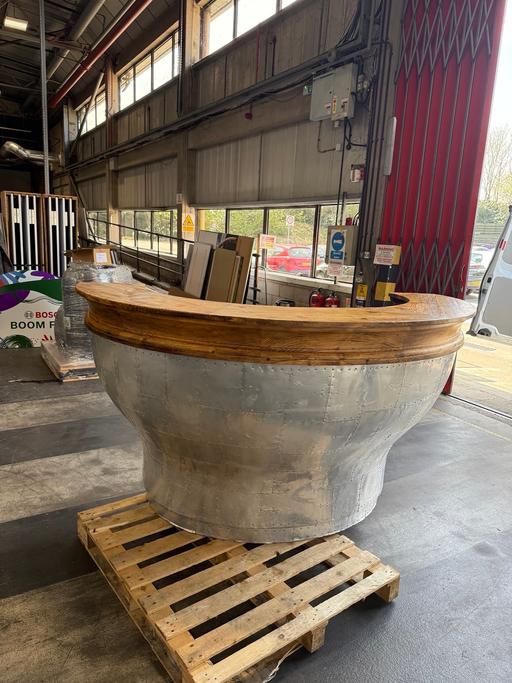 Buy & Sell Ickenham Saint Hillingdon - Photos for Half moon shaped bar2 m L,H 1125 w 980cm 