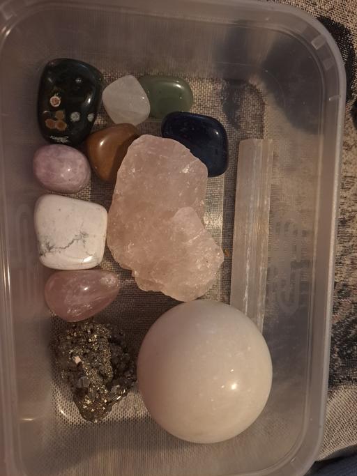 Buy & Sell Lambeth South East London - Photos for crystal bundle £10