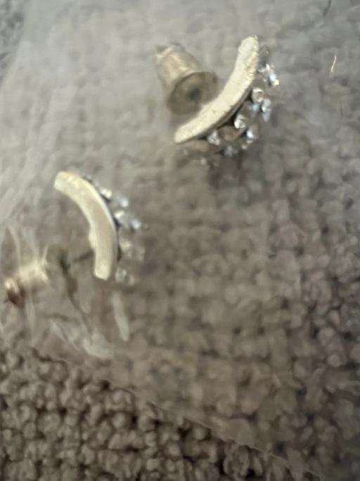 Buy & Sell Hetton-Le-Hole Sunderland - Photos for Pretty Earrings ( New )