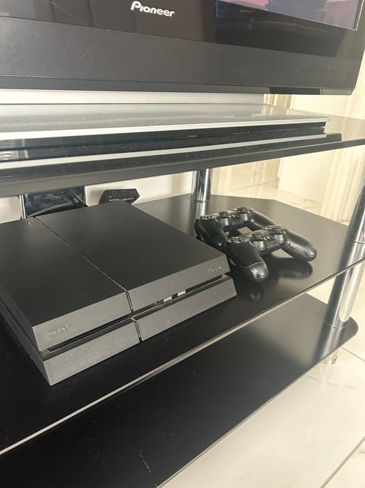 Buy & Sell West Ewell Epsom and Ewell - Photos for RESERVED PS4