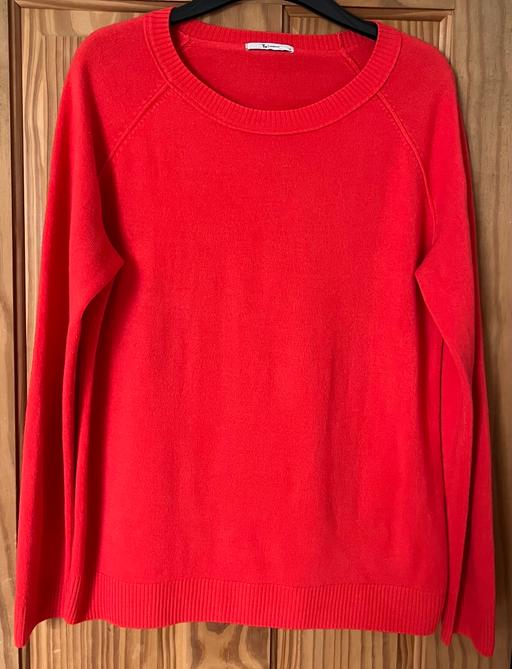 Buy & Sell Islington North London - Photos for Red jumper from TU size 14