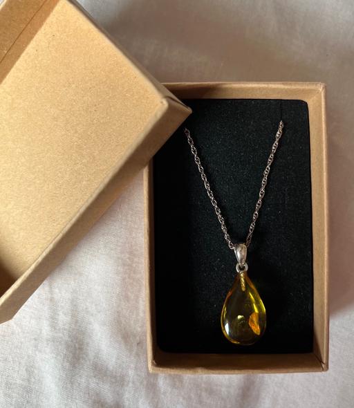 Buy & Sell St Luke`s Central London - Photos for rose gold costume yellow pendant in gift box