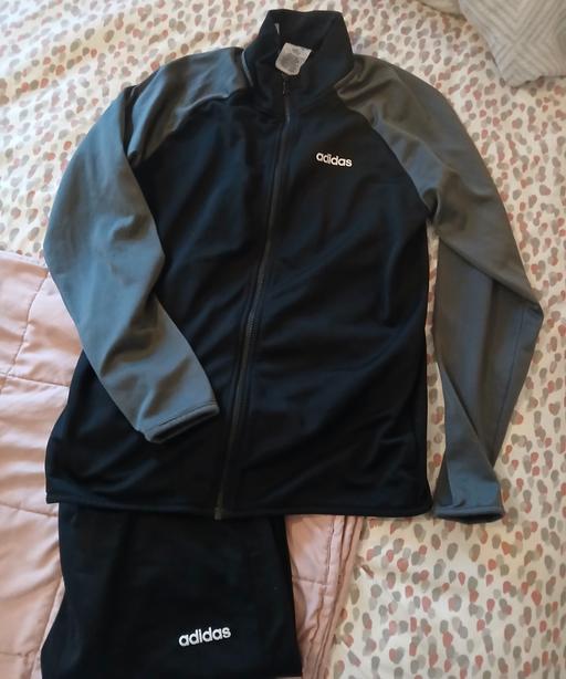 Buy & Sell Syston Charnwood - Photos for boys 13-14 adidas slim fit tracksuit