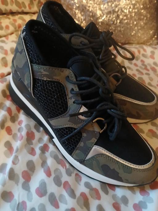 Buy & Sell Syston Charnwood - Photos for ladies camouflage trainers size 6