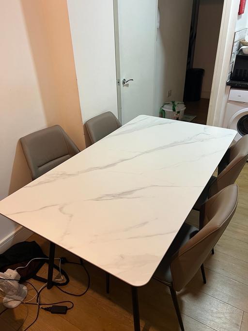 Buy & Sell Upper Edmonton North London - Photos for 4 chair dining set