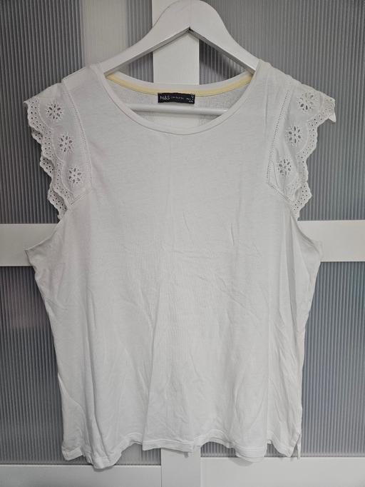 Buy & Sell Weston Point Halton - Photos for Size 12 M&S white tshirt