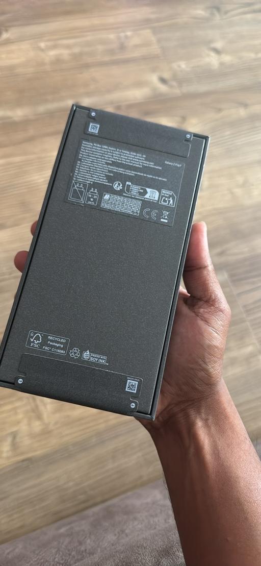 Buy & Sell Salfords Reigate and Banstead - Photos for Galaxy Z Flip7