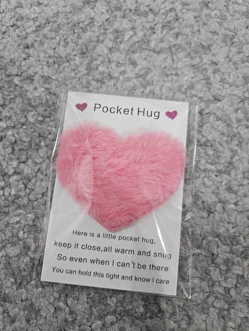 Buy & Sell Weston Point Halton - Photos for 🌟NEW🌟 Pocket Hug fluffy heart