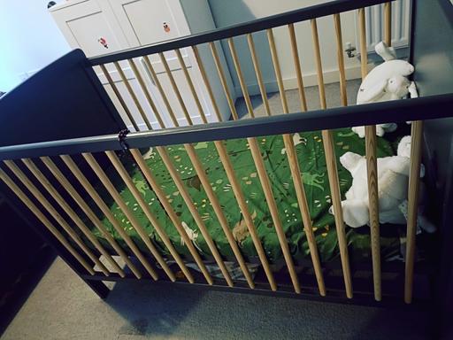 Buy & Sell Maze Hill South East London - Photos for Barely used cotbed with mattress