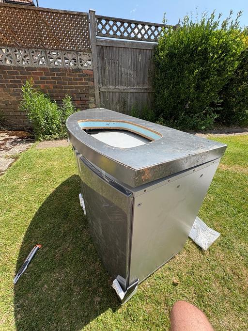 Buy & Sell Worcester Park Sutton - Photos for Modern Curved Bathroom Vanity Unit