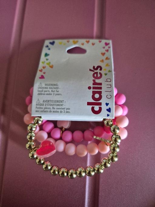 Buy & Sell Crumpsall Manchester - Photos for new Claires 3pk Heart Bracelets