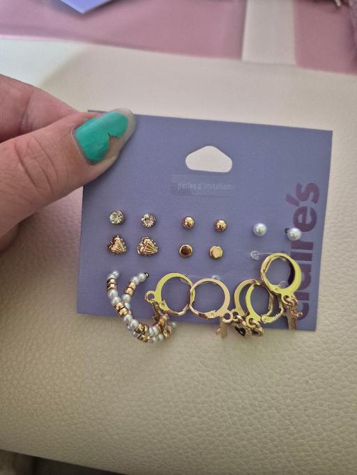Buy & Sell Crumpsall Manchester - Photos for new Claires 9pk Earrings Set