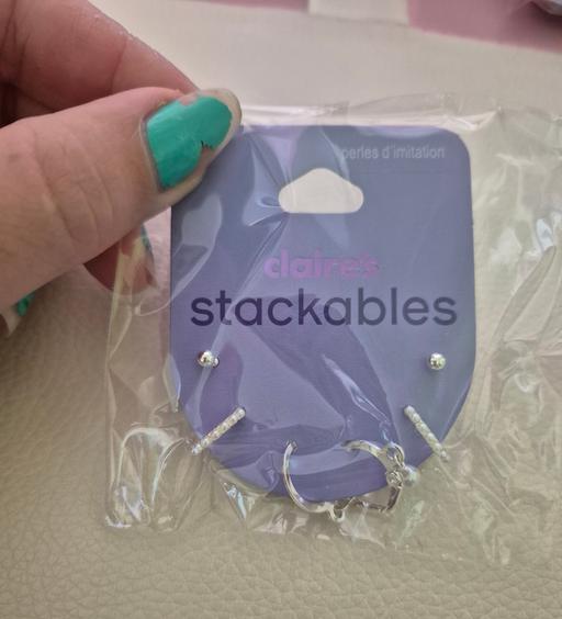 Buy & Sell Crumpsall Manchester - Photos for new Claires 3pk Stackables Earrings