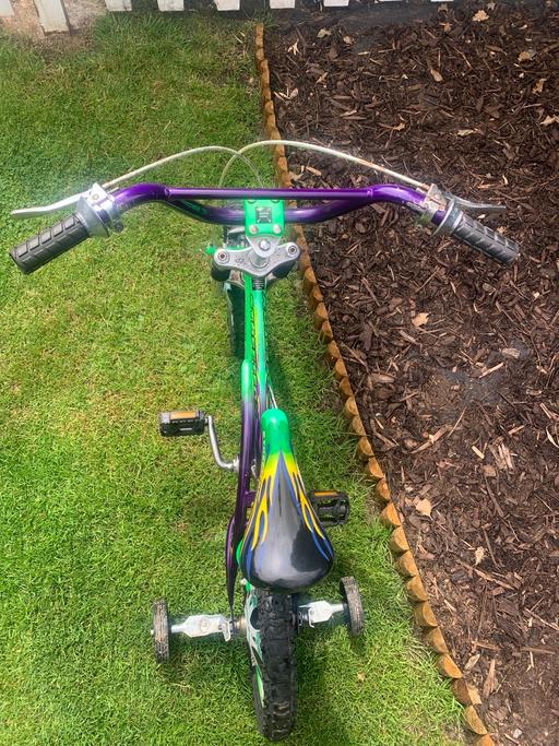 Buy & Sell Wigginton Tamworth - Photos for Kids bike with training wheels