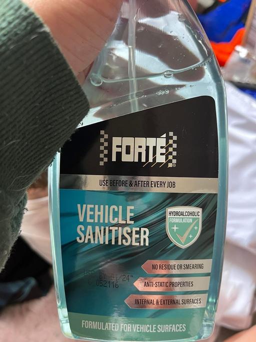 Buy & Sell Wednesfield Wolverhampton - Photos for Bundle of 8 vehicle sanitisers