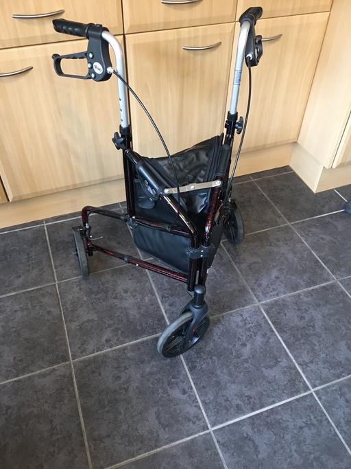 Buy & Sell Romford Havering - Photos for Walking aid