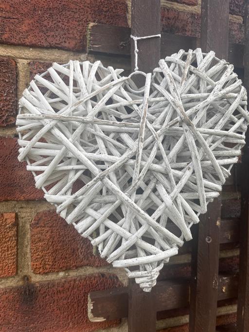 Buy & Sell Cadeby Doncaster - Photos for Wicker heart