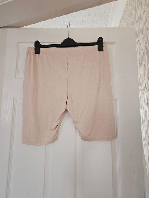 Buy & Sell Newton Doncaster - Photos for Boohoo shorts, size 20..NEW with tags.