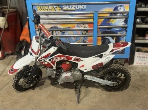 Vehicles Tyldesley Wigan - Photos for M2R pit bike 90cc