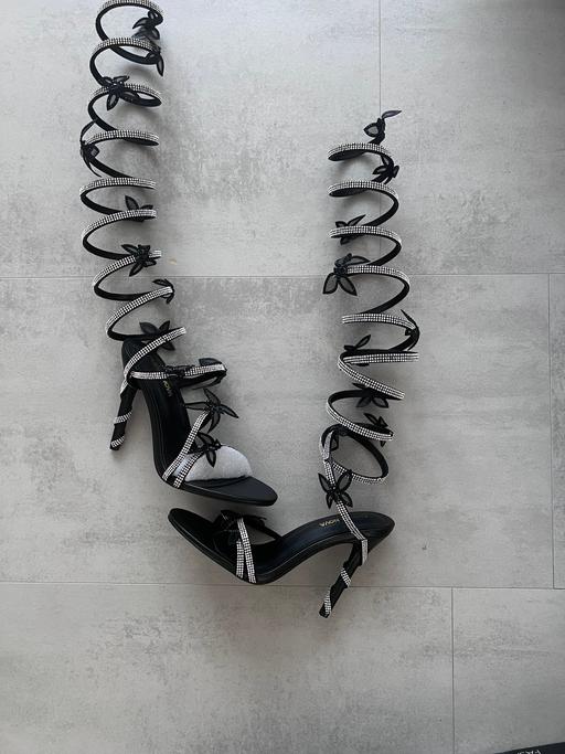 Buy & Sell Bermondsey South East London - Photos for Butterfly Wrap Around High Heel - Black