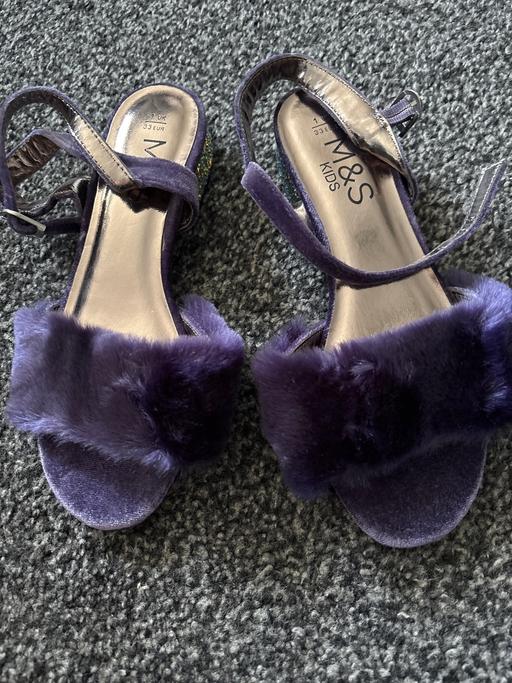 Buy & Sell Cheshunt Broxbourne - Photos for Sandals size 1