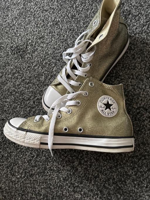 Buy & Sell Cheshunt Broxbourne - Photos for Converse high tops size 2