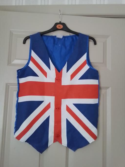Buy & Sell Audnam Dudley - Photos for size medium England waist coat