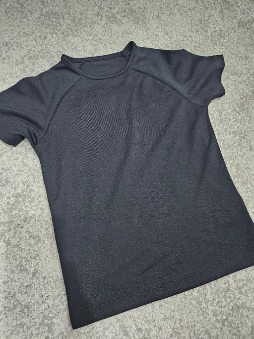 Buy & Sell Weston Point Halton - Photos for Age 6-7 NUTMEG black tshirt