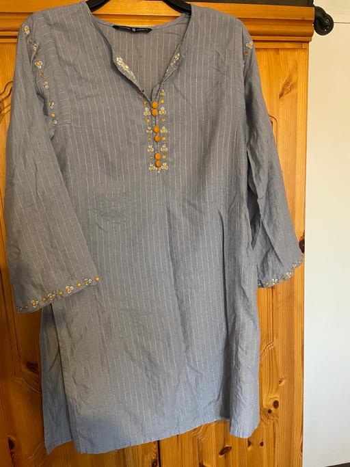 Buy & Sell Carlton Gedling - Photos for Becchtree size 10 kurta