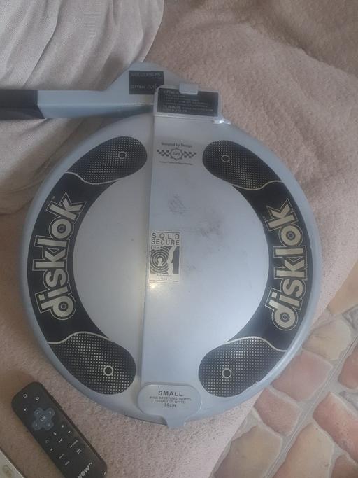 Vehicles Gornal Wood Dudley - Photos for Disklok Steering Wheel Lock, Size Small, 39in