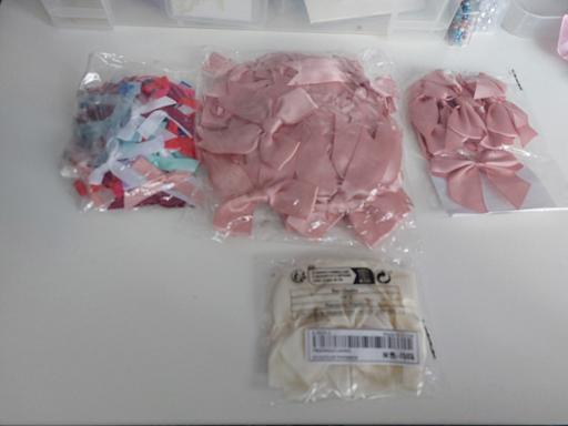 courses Hackney East London - Photos for bundle of bows