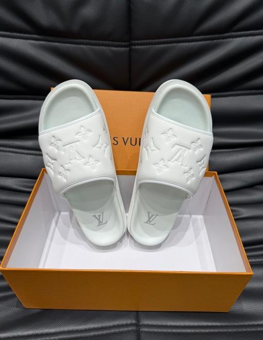 Buy & Sell Redhill Reigate and Banstead - Photos for All White Louis Vuitton Sliders with box