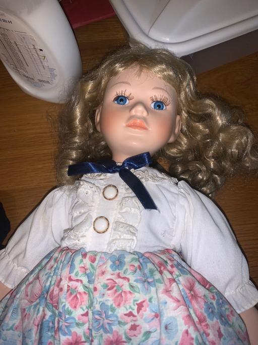 Buy & Sell Chesterfield Chesterfield - Photos for porcelain doll