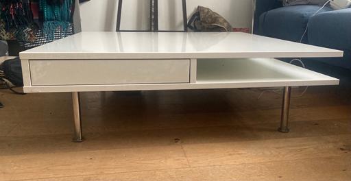 Buy & Sell Hoxton North London - Photos for White IKEA coffee table