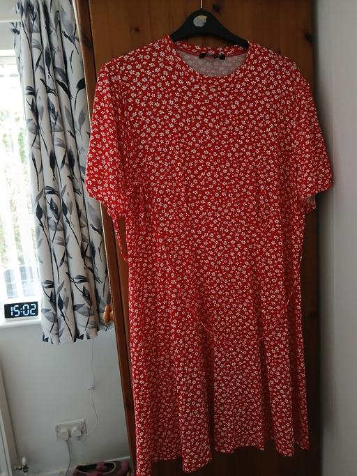 Buy & Sell Wedges Mills South Staffordshire - Photos for 🌟NEW DITSY PATTERN RED /WHITE DRESS PAID £22