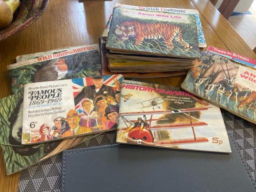 Buy & Sell Rednal Birmingham - Photos for Brooke bond picture card ( books)