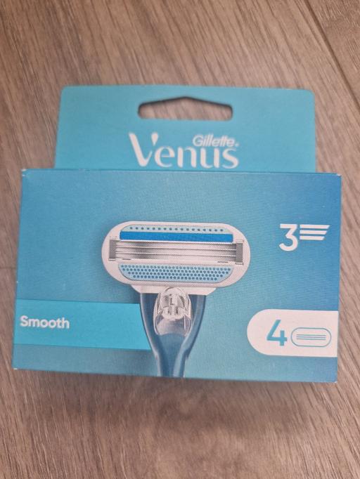 Buy & Sell Prescot Knowsley - Photos for New Gillette venus razor blades x 4